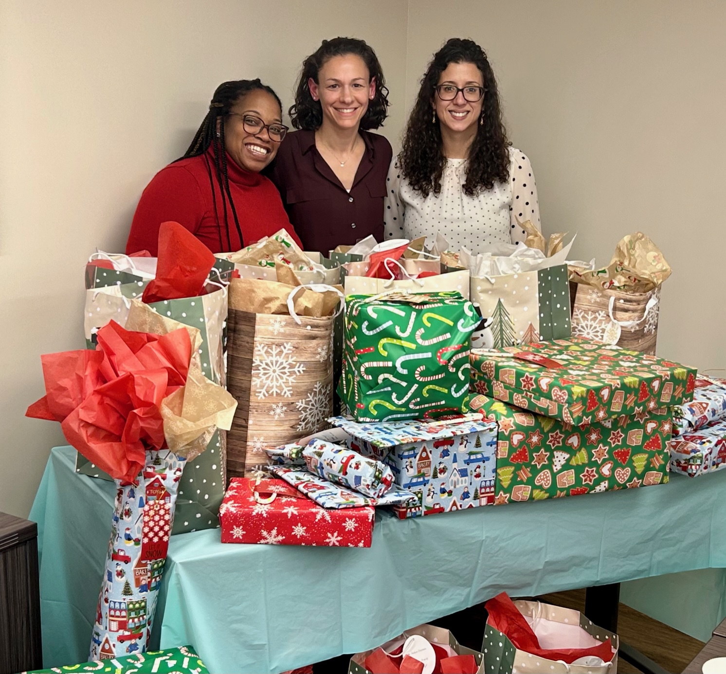 Horizons Bridgeport Holiday donations